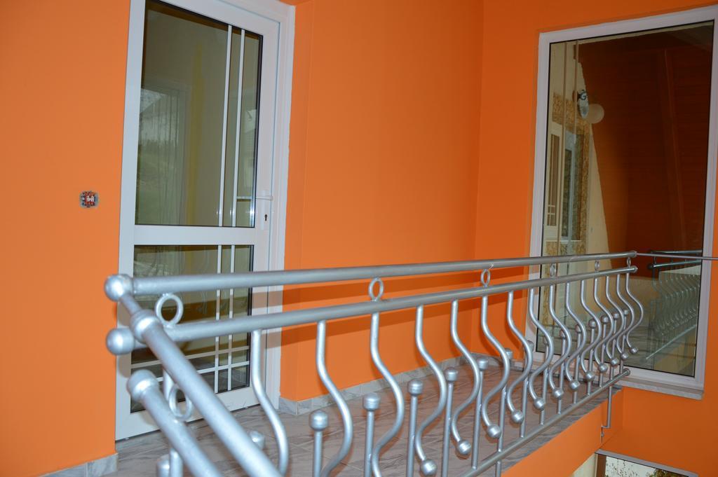 Kristaly Apartman Bed & Breakfast Hévíz Exterior foto