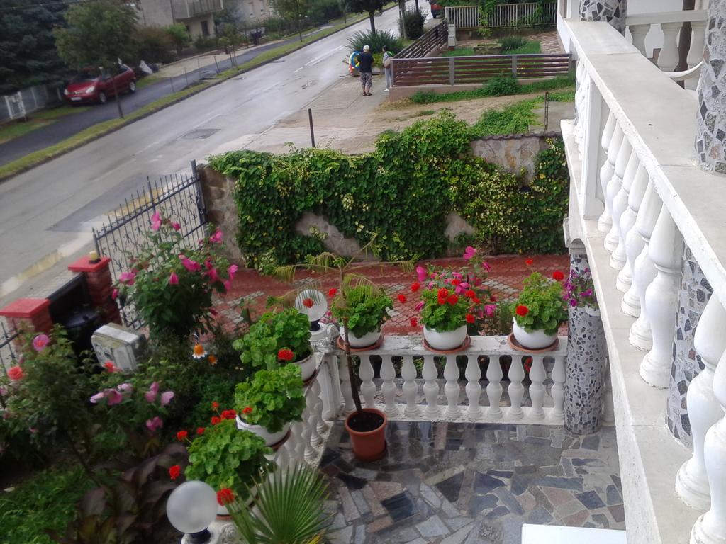Kristaly Apartman Bed & Breakfast Hévíz Exterior foto