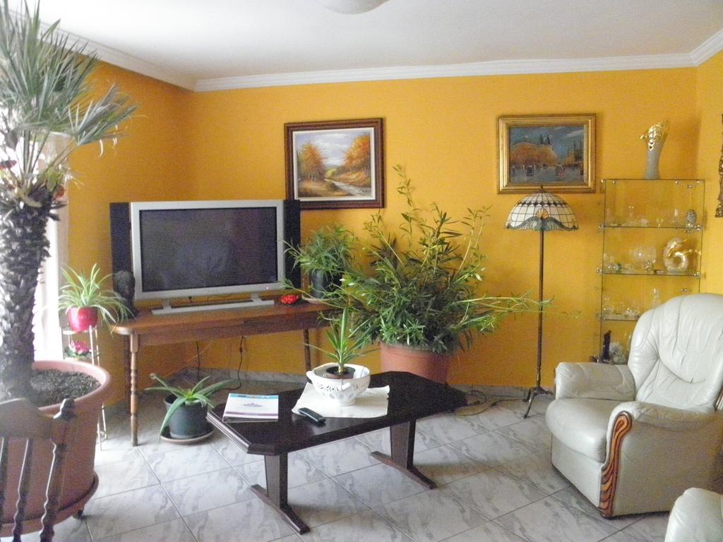 Kristaly Apartman Bed & Breakfast Hévíz Exterior foto