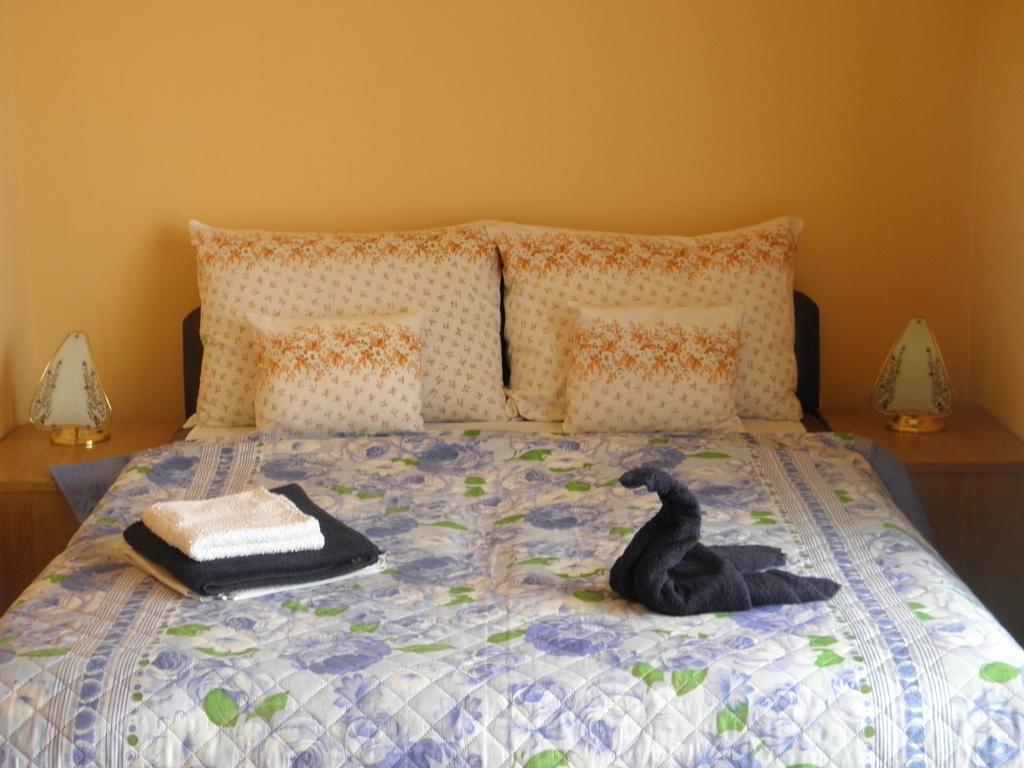 Kristaly Apartman Bed & Breakfast Hévíz Exterior foto