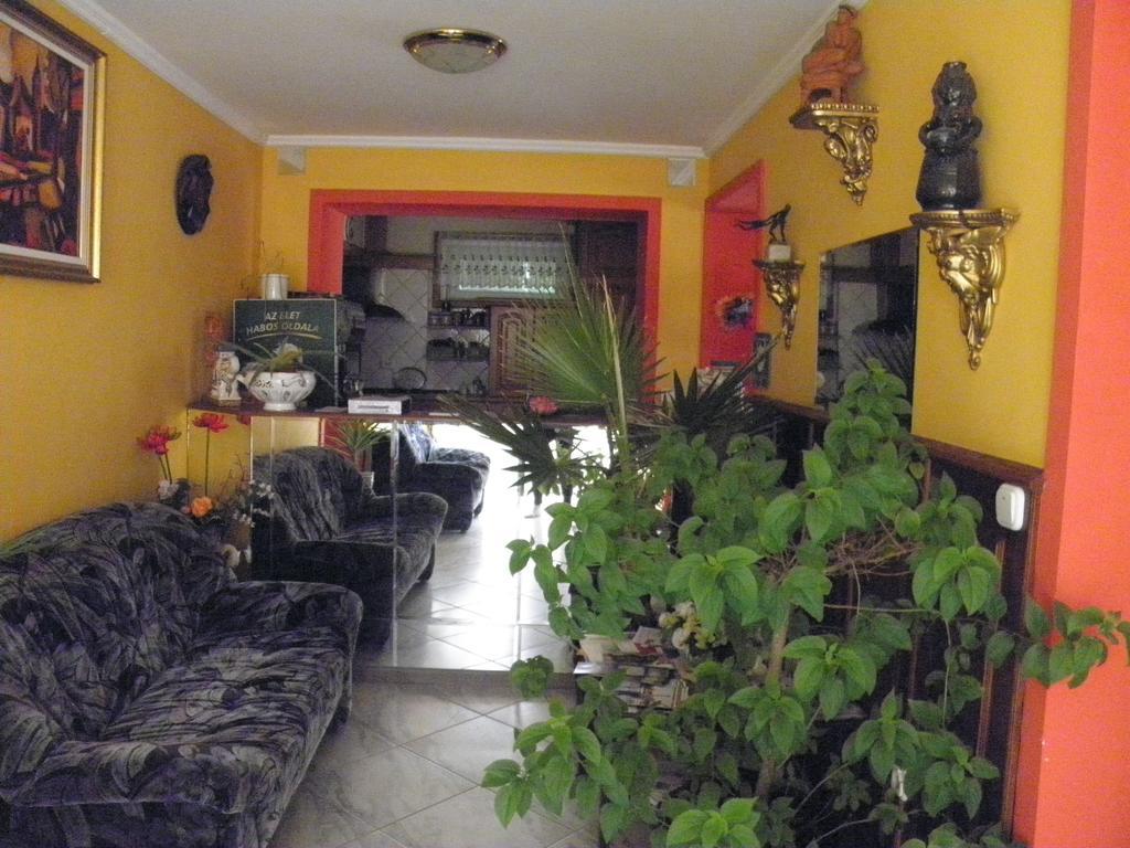 Kristaly Apartman Bed & Breakfast Hévíz Exterior foto